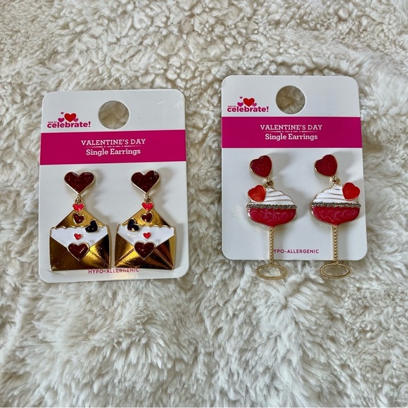 Valentine's Day Women's Heart Earrings Set Red and Gold - Picture 1 of 4